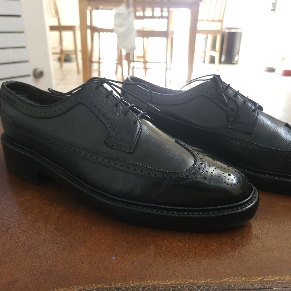 Florshiem Black Royal Imperials 5 nail longwing, excellent condition.